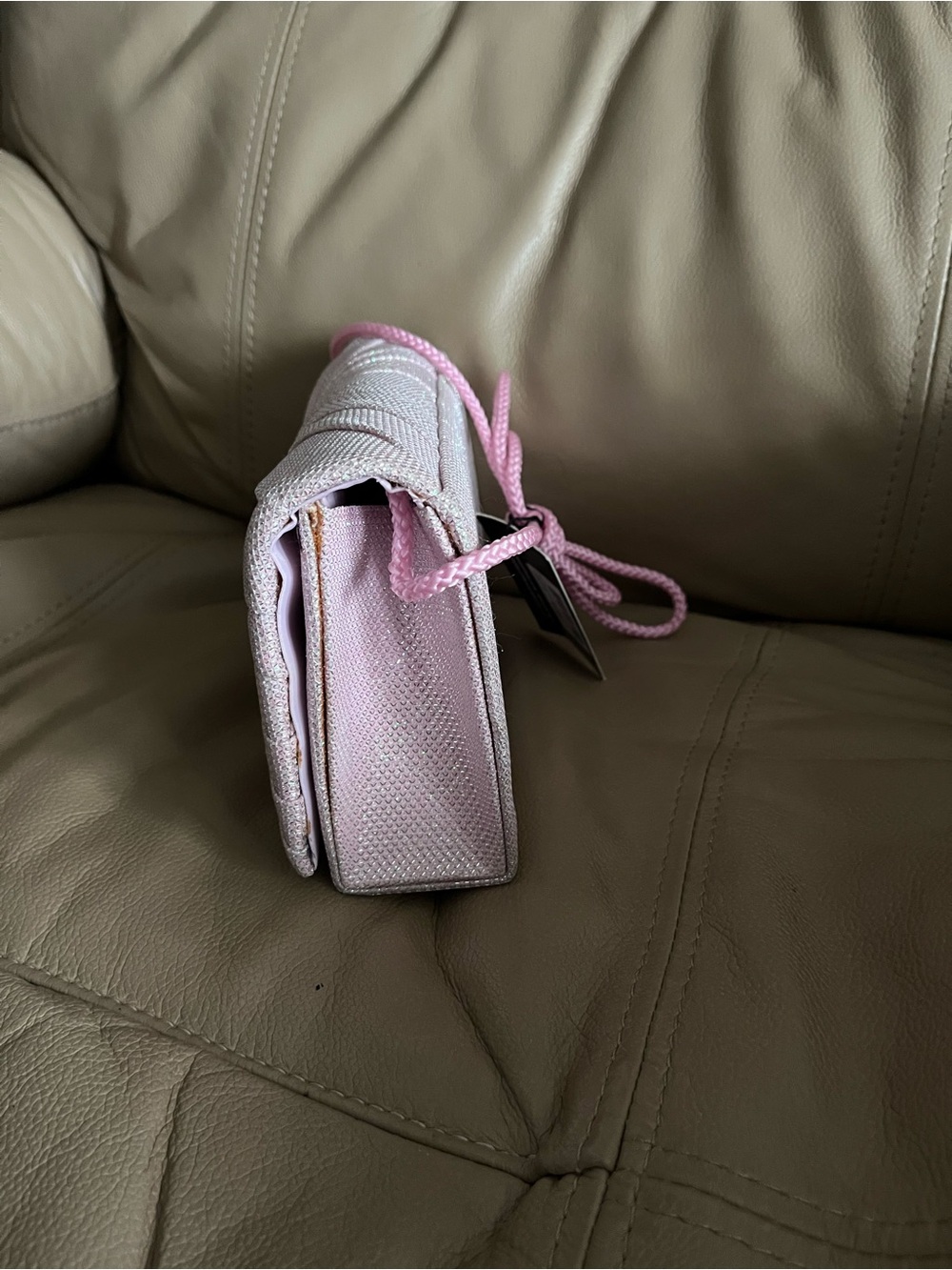 Harvé Benard Blush Pink Evening Clutch Purse NWT | Satin Pleated Knot Front Form - Picture 7 of 10